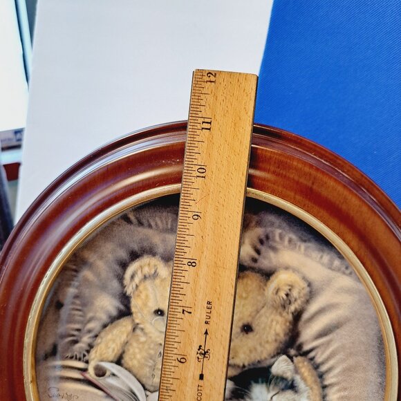 Franklin Mint Bedtime Story by Sue Willis 8" plate, includes plate frame - Picture 3 of 6